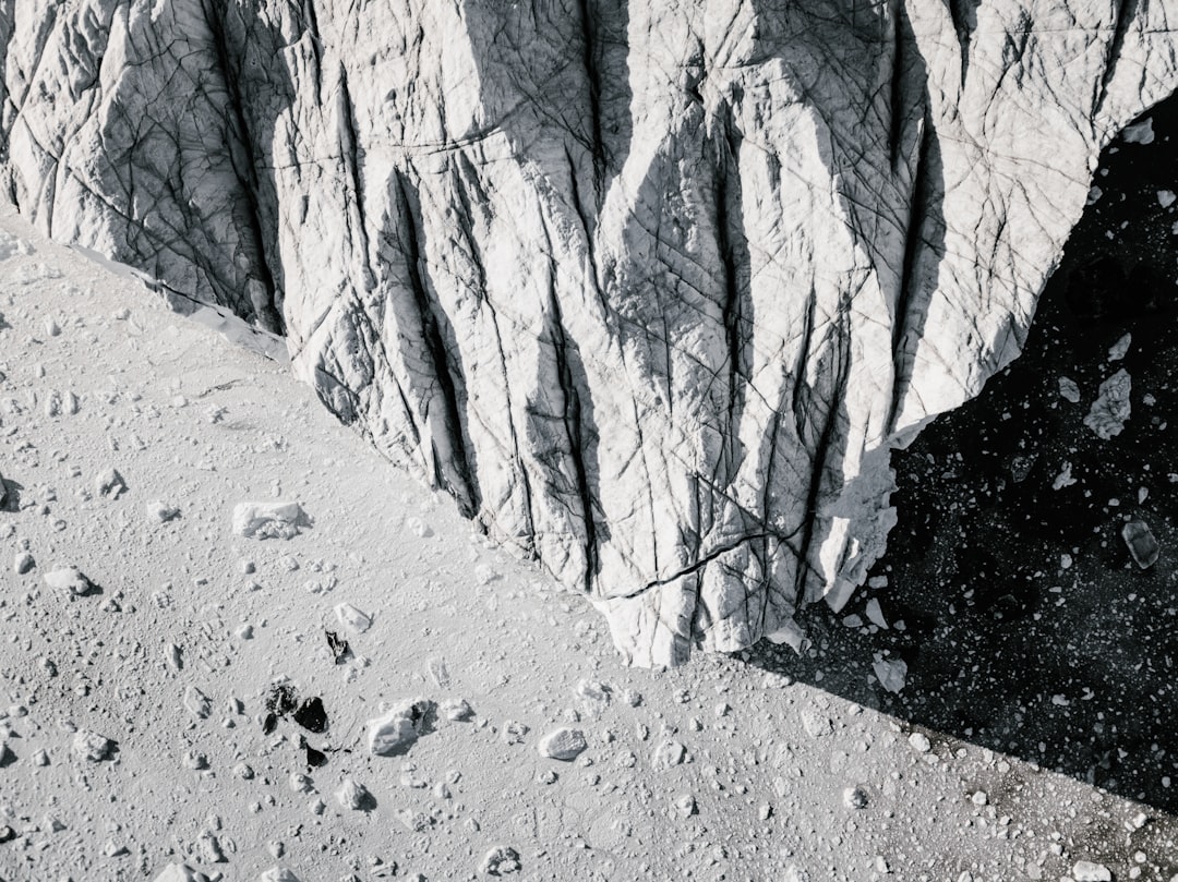 Photo lunar resource extraction