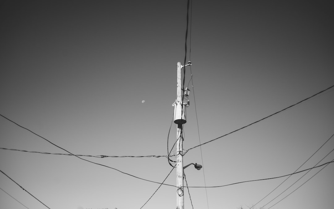 Photo secure cislunar communication lines