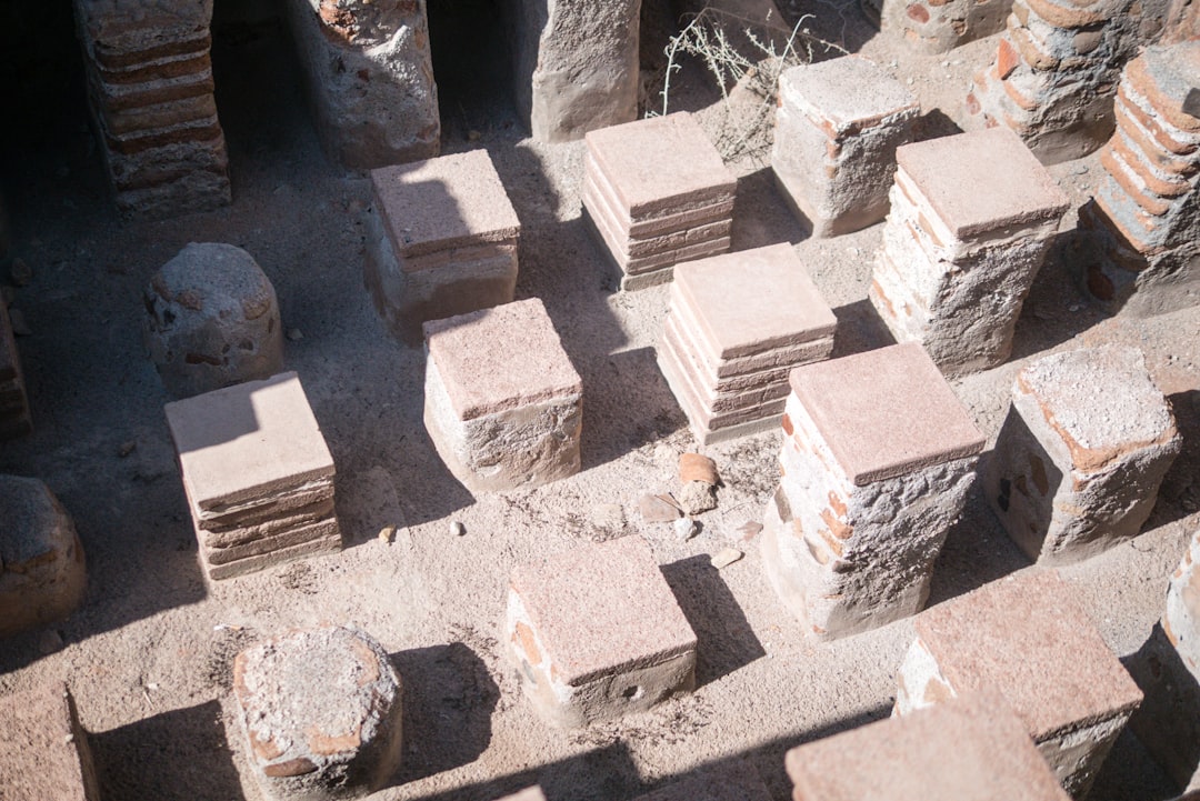 Photo pneumatic foundations