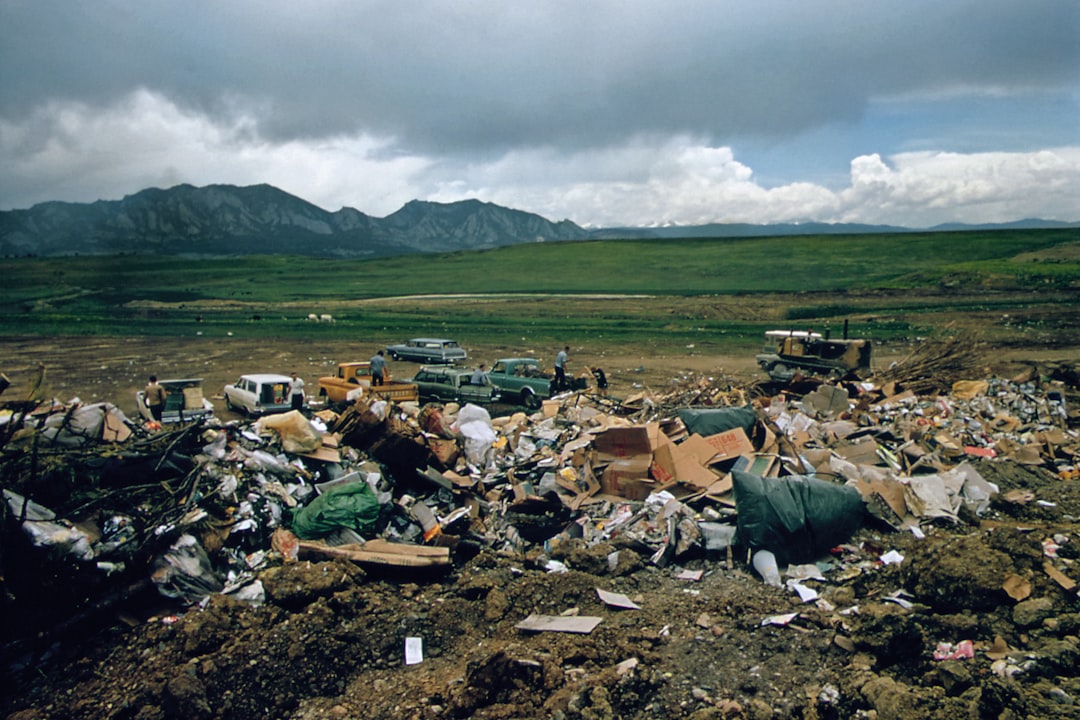 Photo rare earth recycling