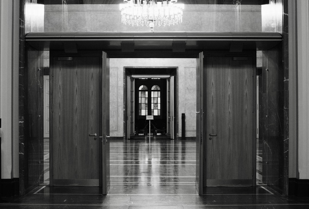 Photo Treasury demand