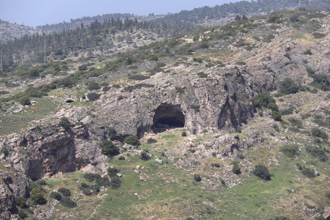 Photo Assyrian sulfur bitumen tunnel gas