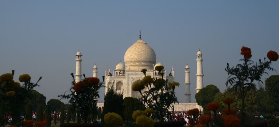 Photo India, foreign capital
