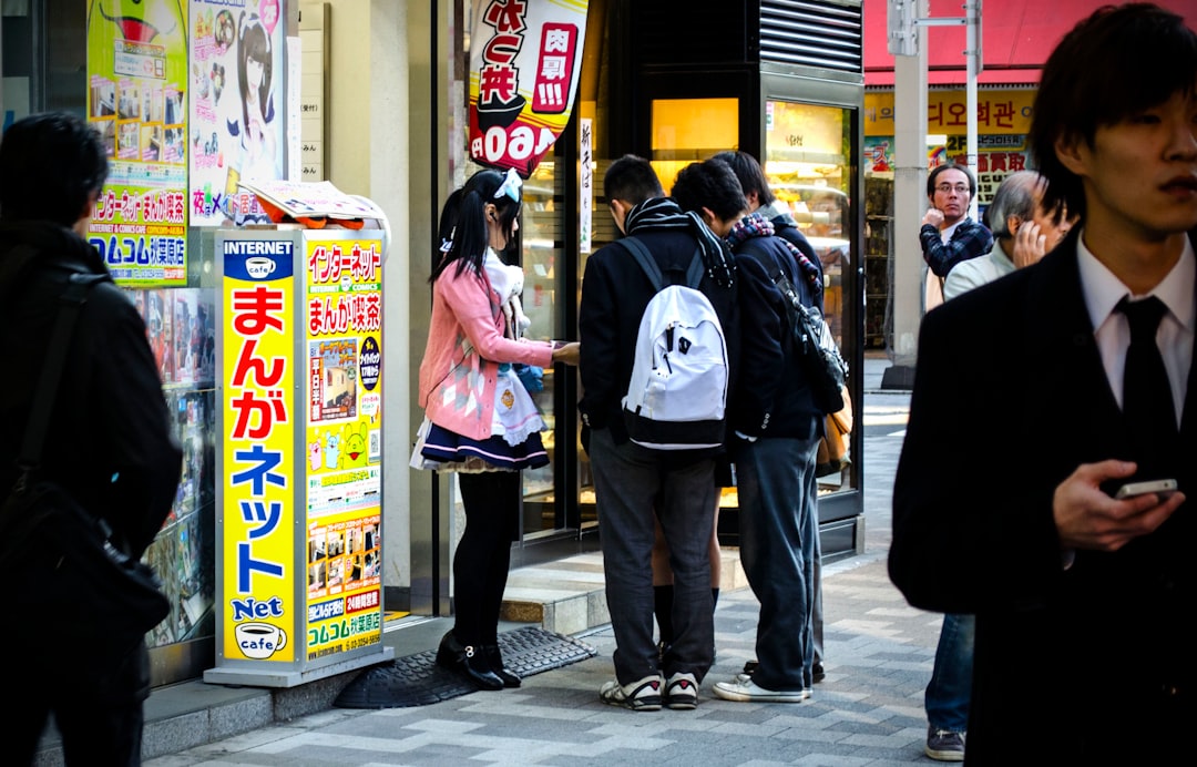 Photo deception, Japan, economy