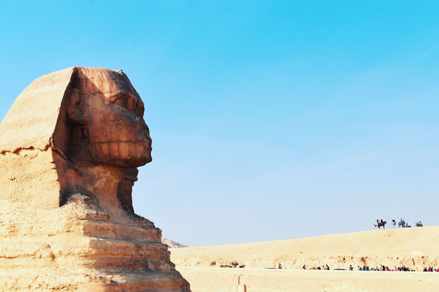 Photo egyptian stone drilling technology