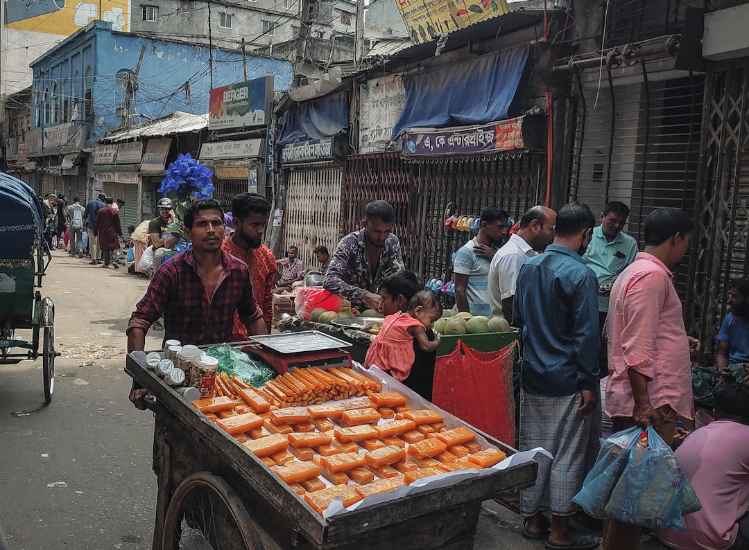 Photo food distribution network disruption