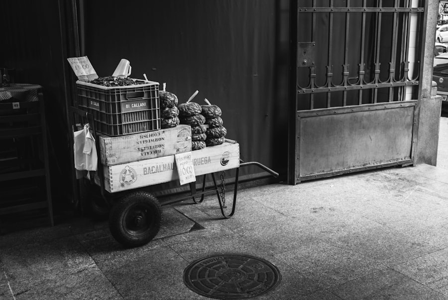 Photo food distribution network disruption