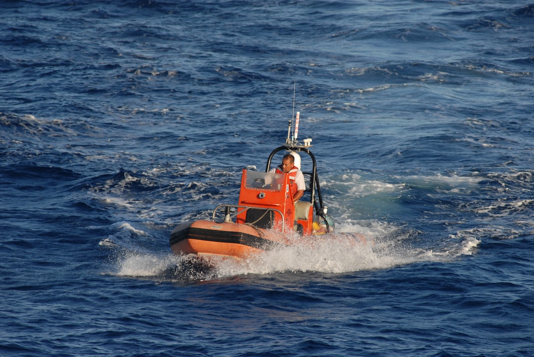 Photo search and rescue maritime operations