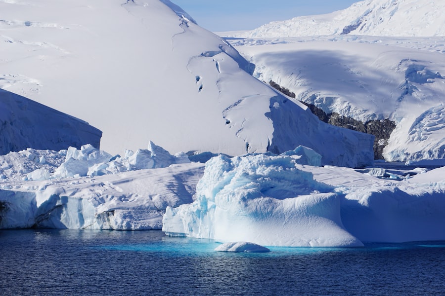 Photo Antarctic Treaty 2048 implications