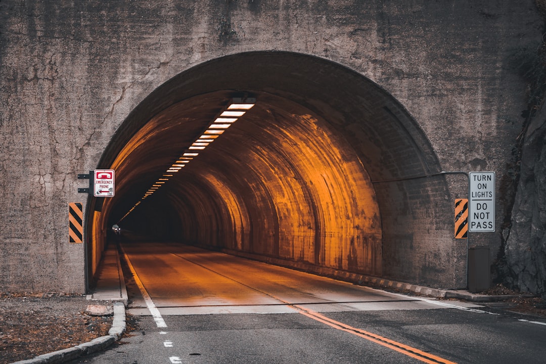 Photo tunnel dating