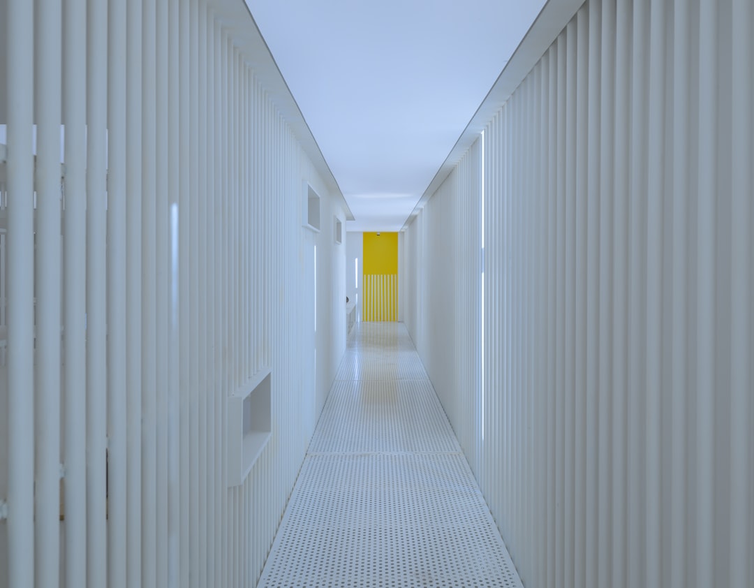 Photo corridor overlaps