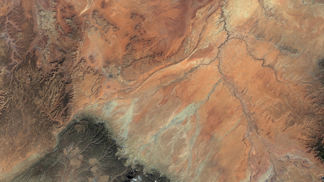 Photo satellite imagery access