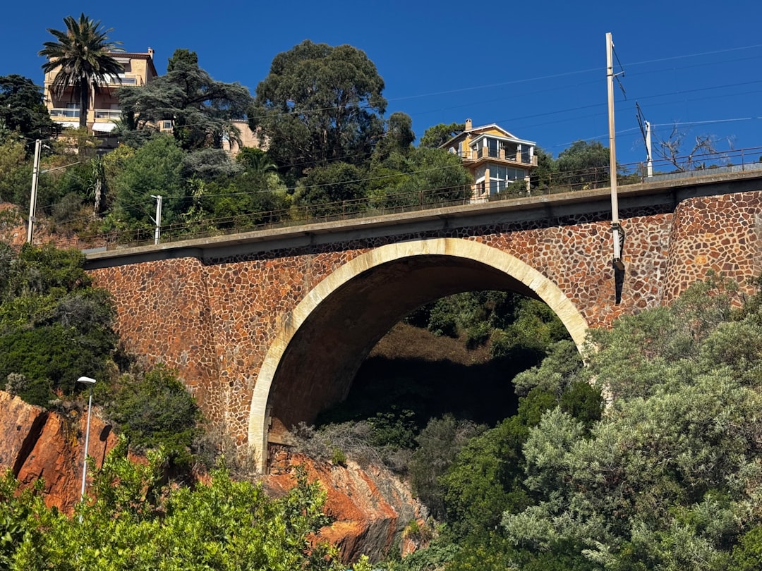 Photo Mediterranean bridge cover up