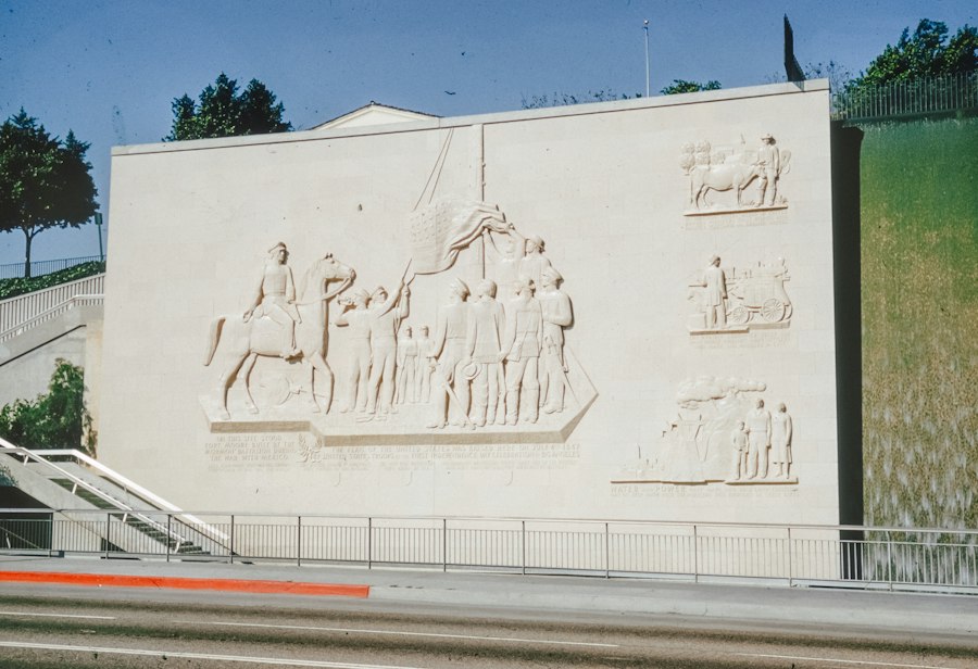 Nazca small relief-type figures