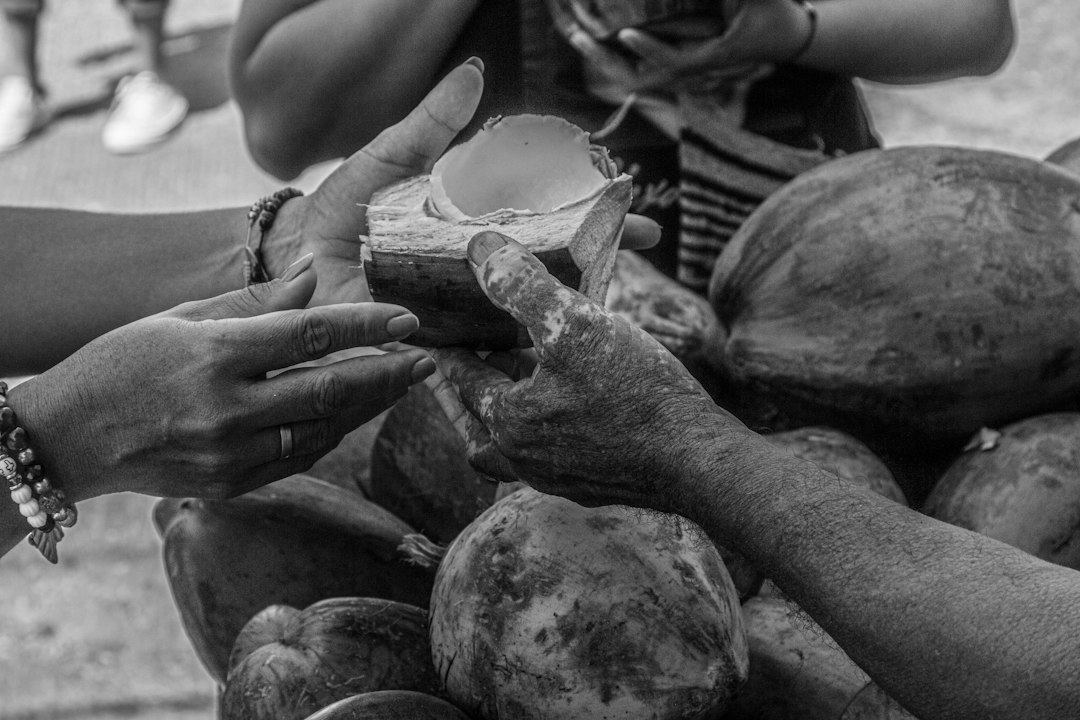 Photo ancient humans sharing food scarcity